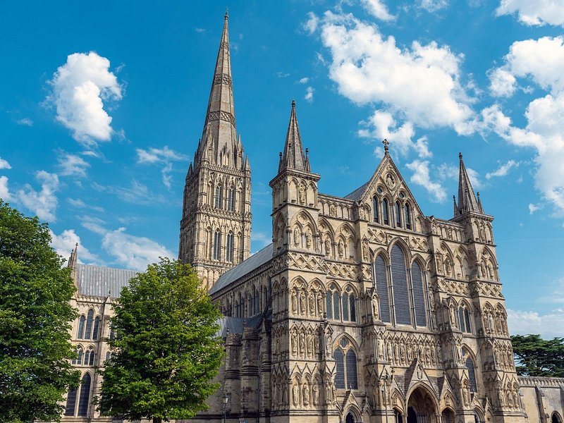 Salisbury Cathedral and its spire from the close